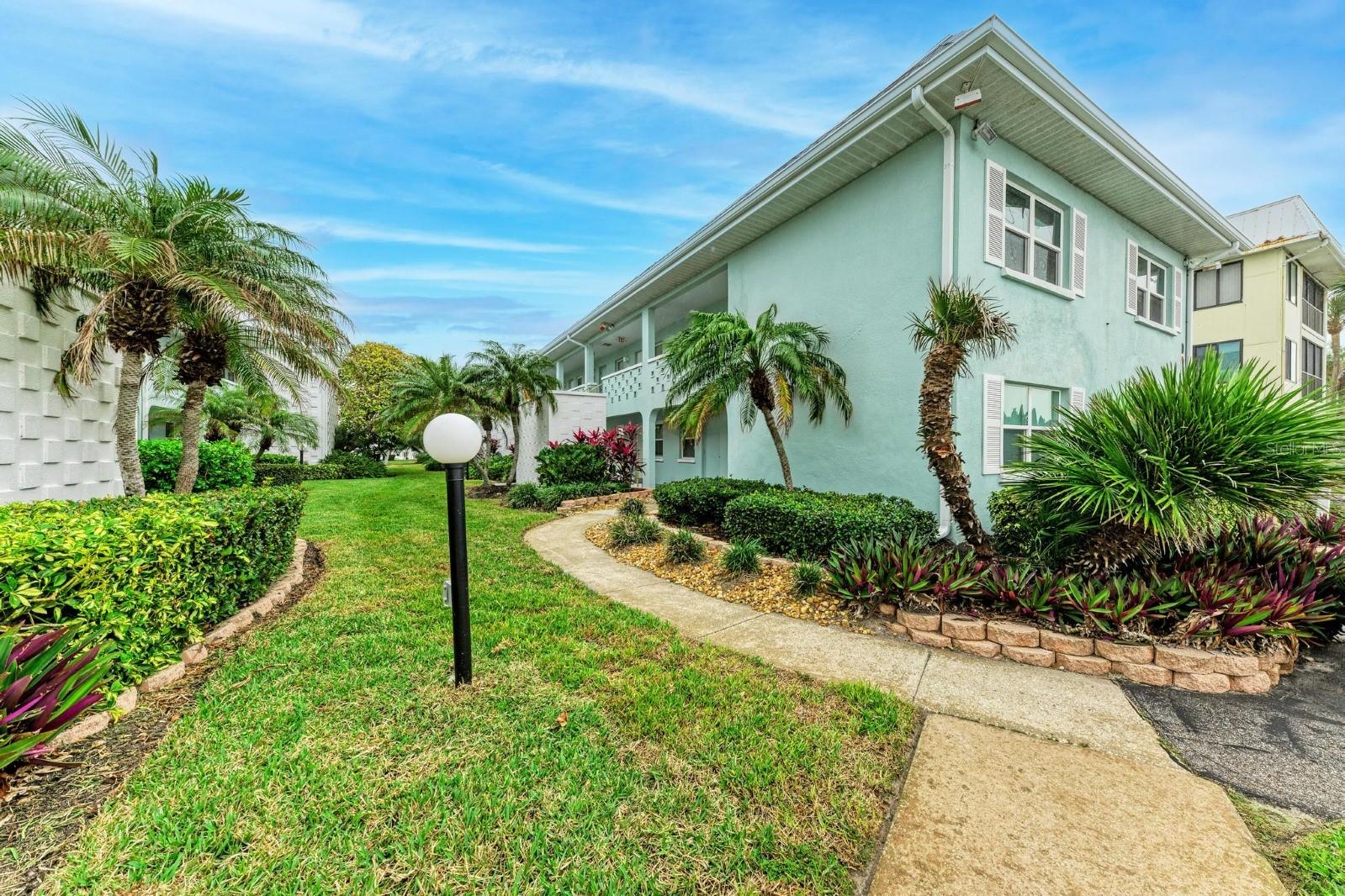 Image 9 of 43 For 611 Gulf Drive N D27