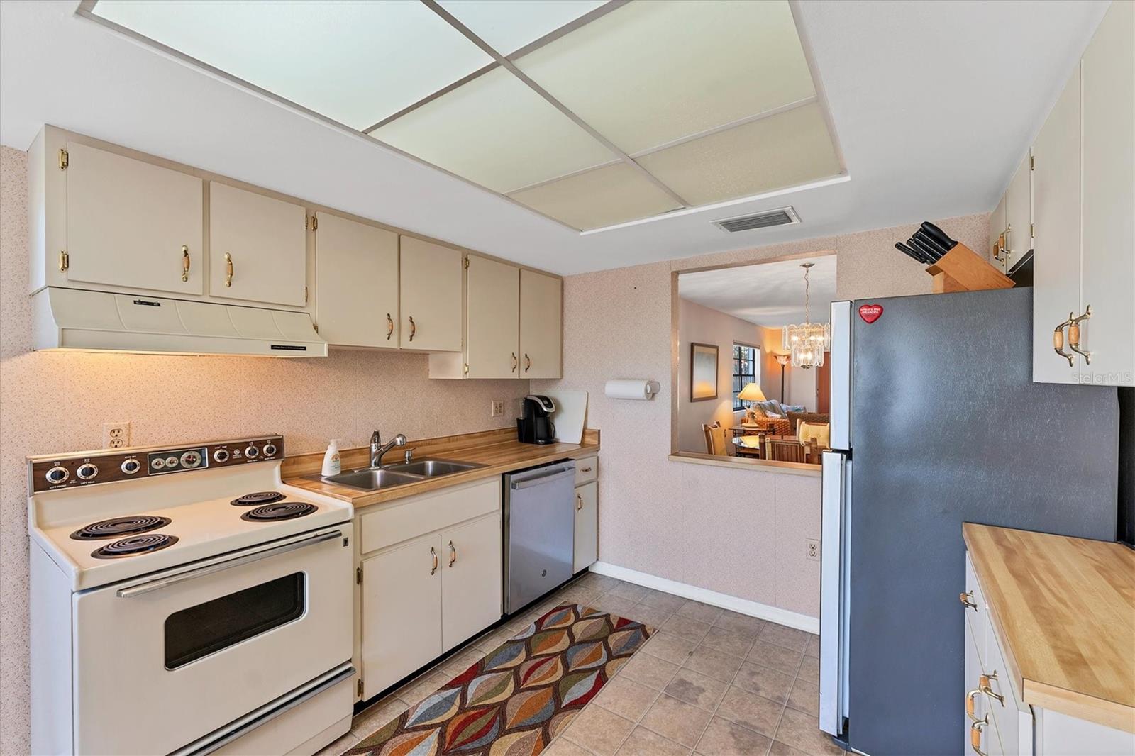 Image 10 of 53 For 9509 Kingston Drive