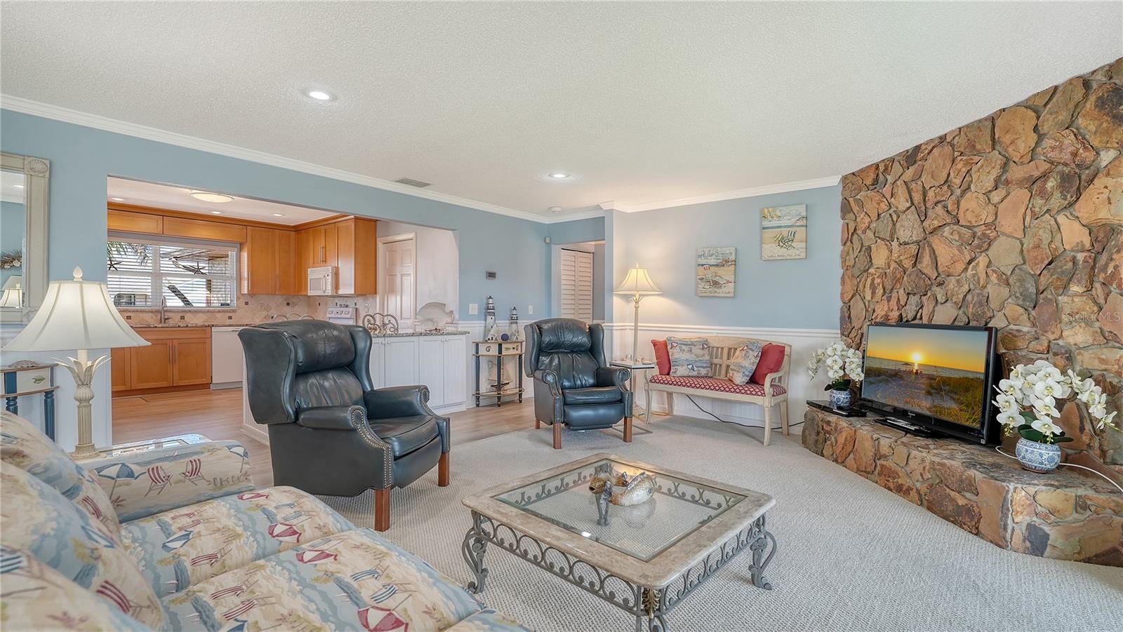 Image 16 of 74 For 4503 Coral Lake Drive