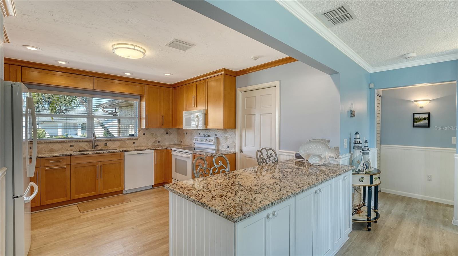 Image 20 of 74 For 4503 Coral Lake Drive