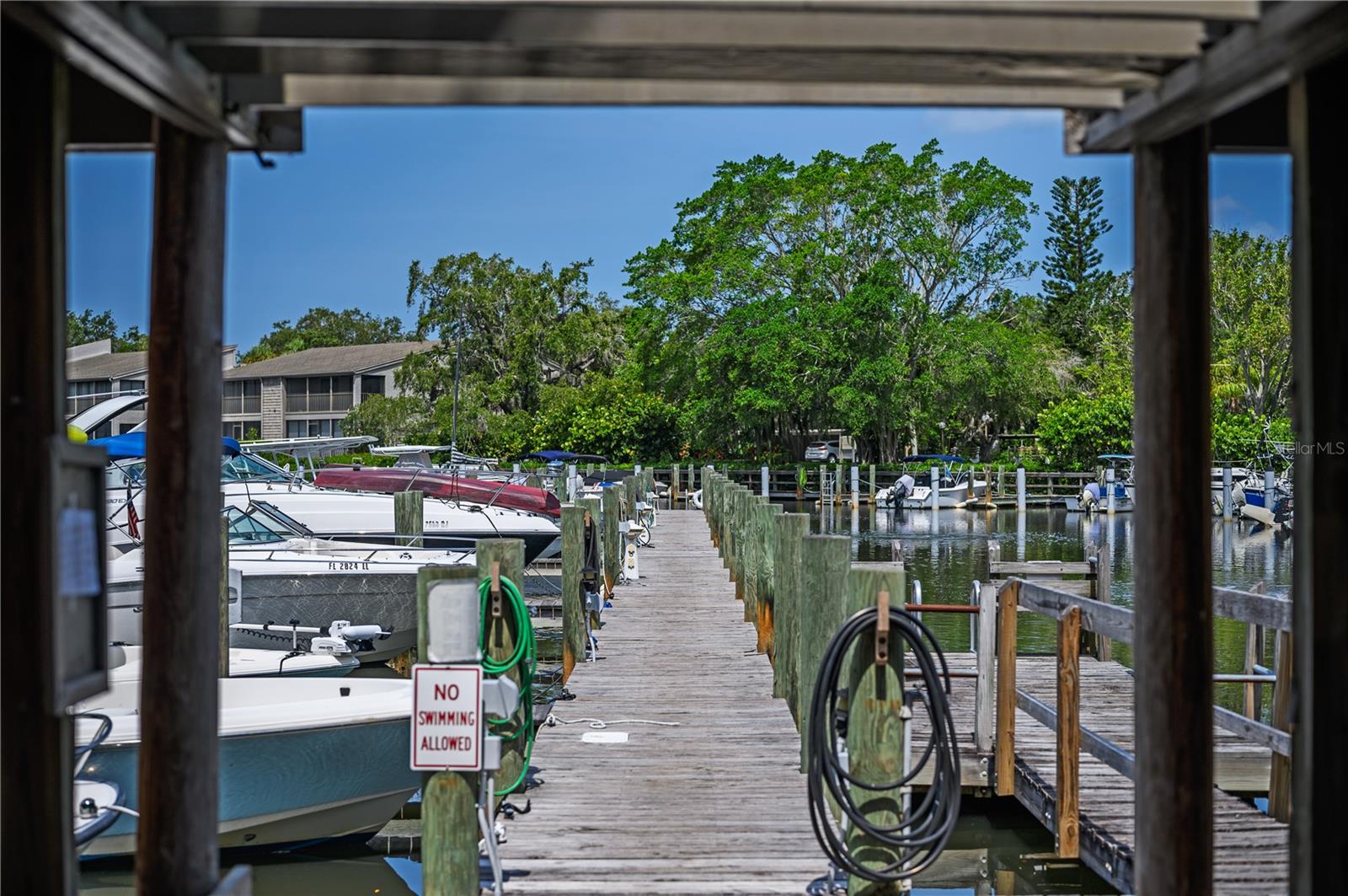 Image 21 of 29 For 1512 Pelican Cove Road 239