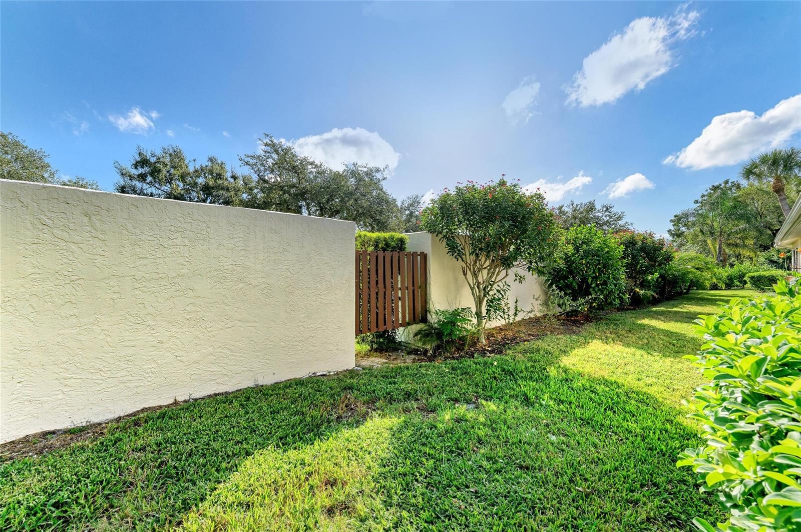 Image 43 of 45 For 7087 Fairway Bend Circle