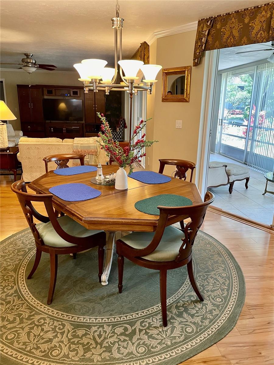 Image 10 of 47 For 6101 34th Street W 25e