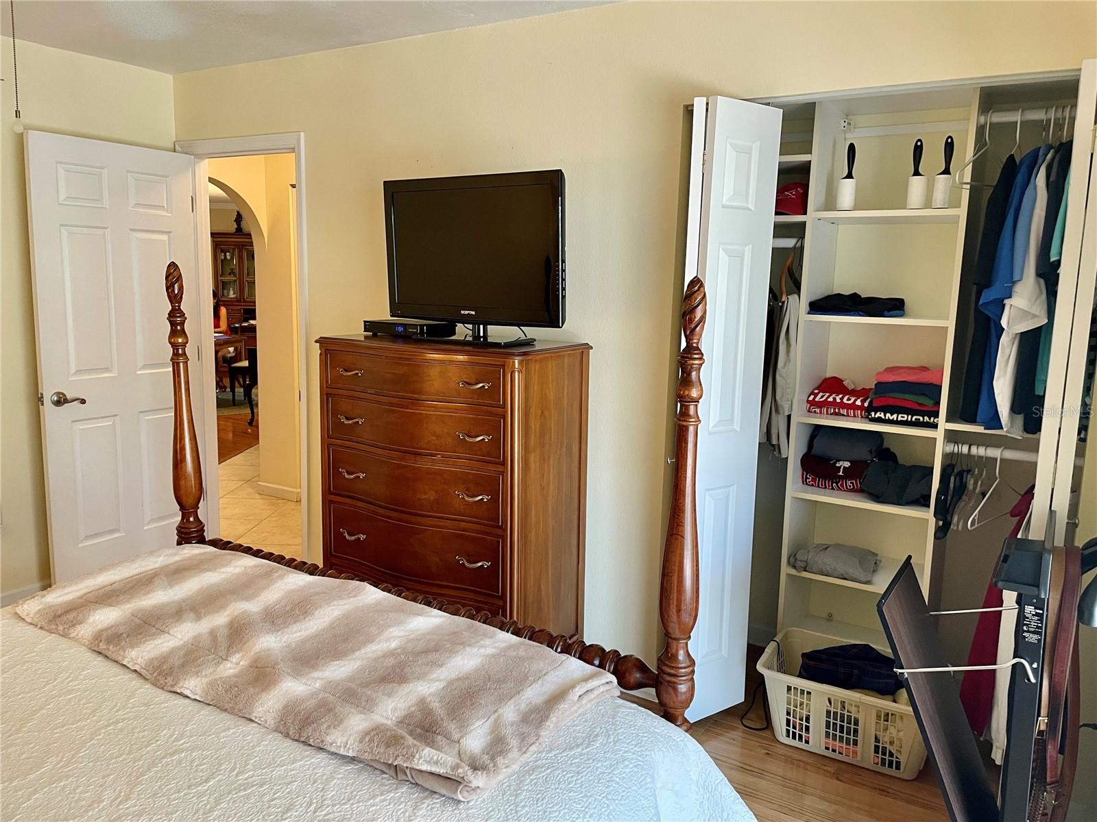 Image 14 of 47 For 6101 34th Street W 25e