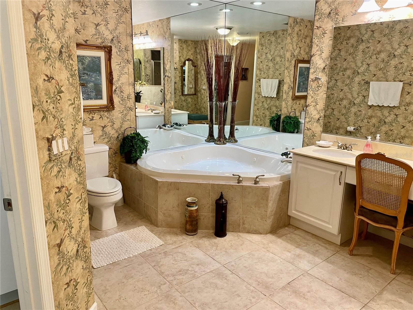 Image 40 of 47 For 6101 34th Street W 25e