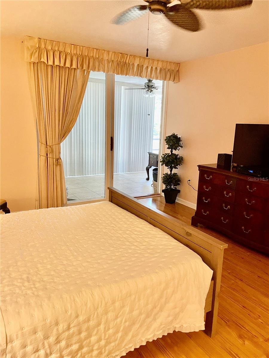 Image 42 of 47 For 6101 34th Street W 25e