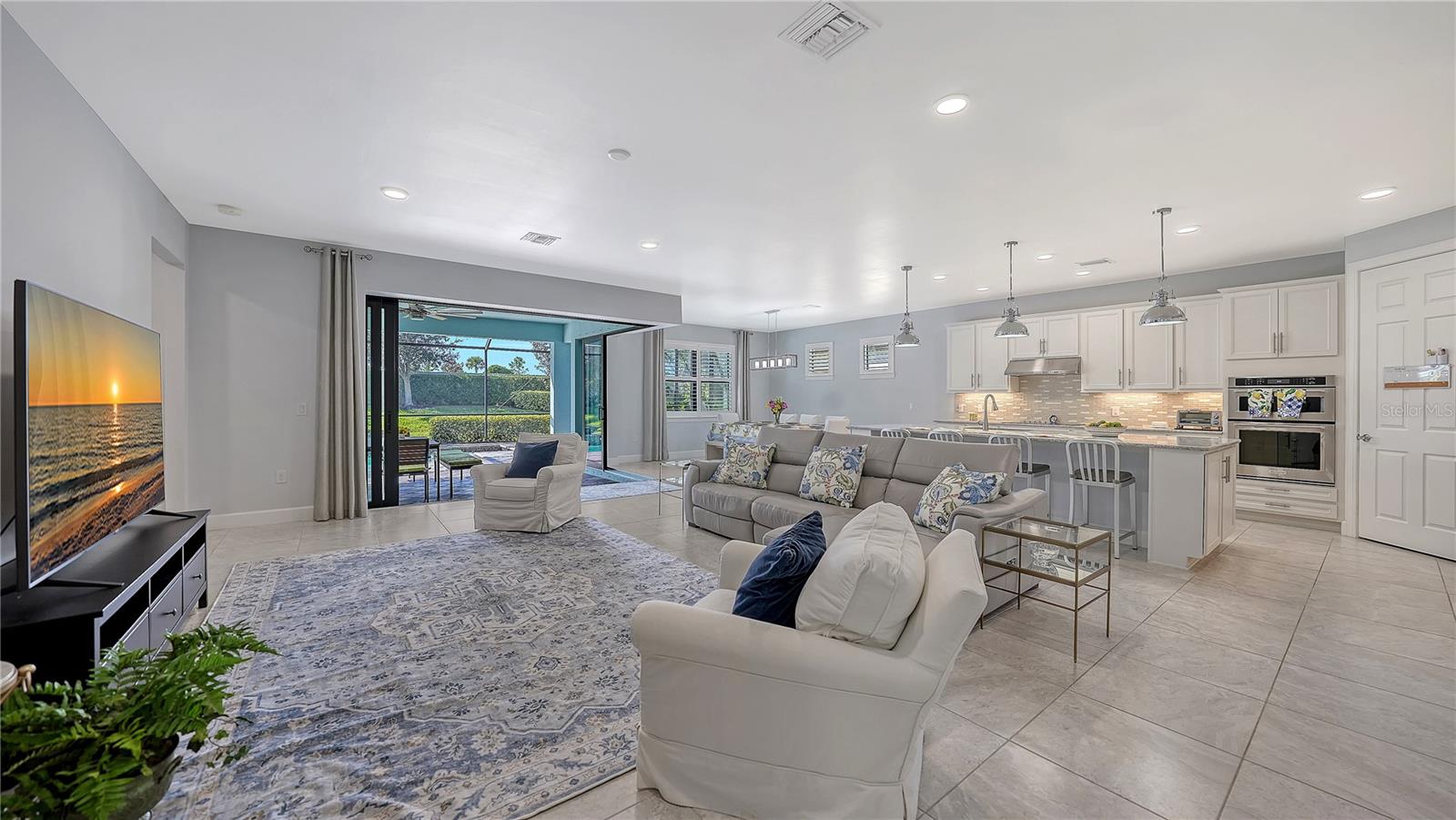 Image 4 of 59 For 5595 Rain Lily Court