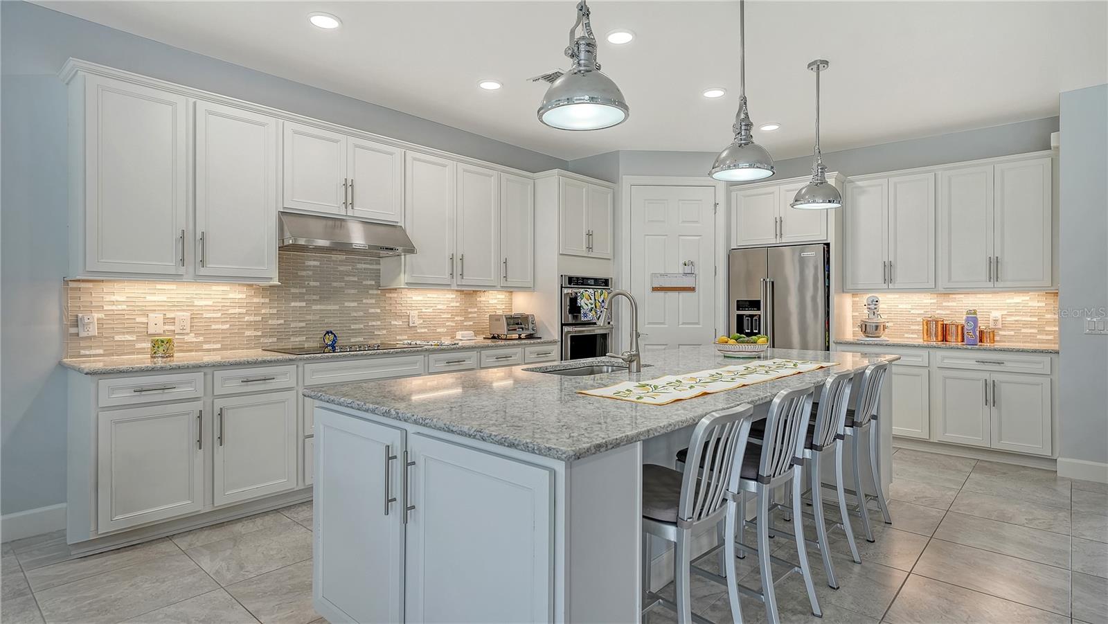 Image 8 of 59 For 5595 Rain Lily Court