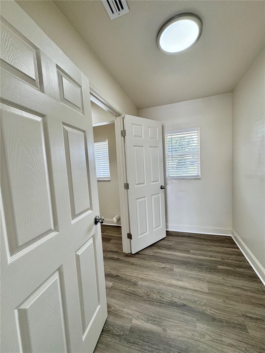 Image 16 of 42 For 6707 Carovel Avenue