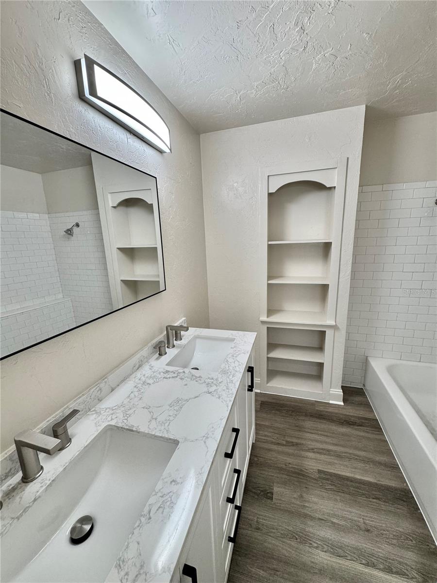 Image 20 of 42 For 6707 Carovel Avenue