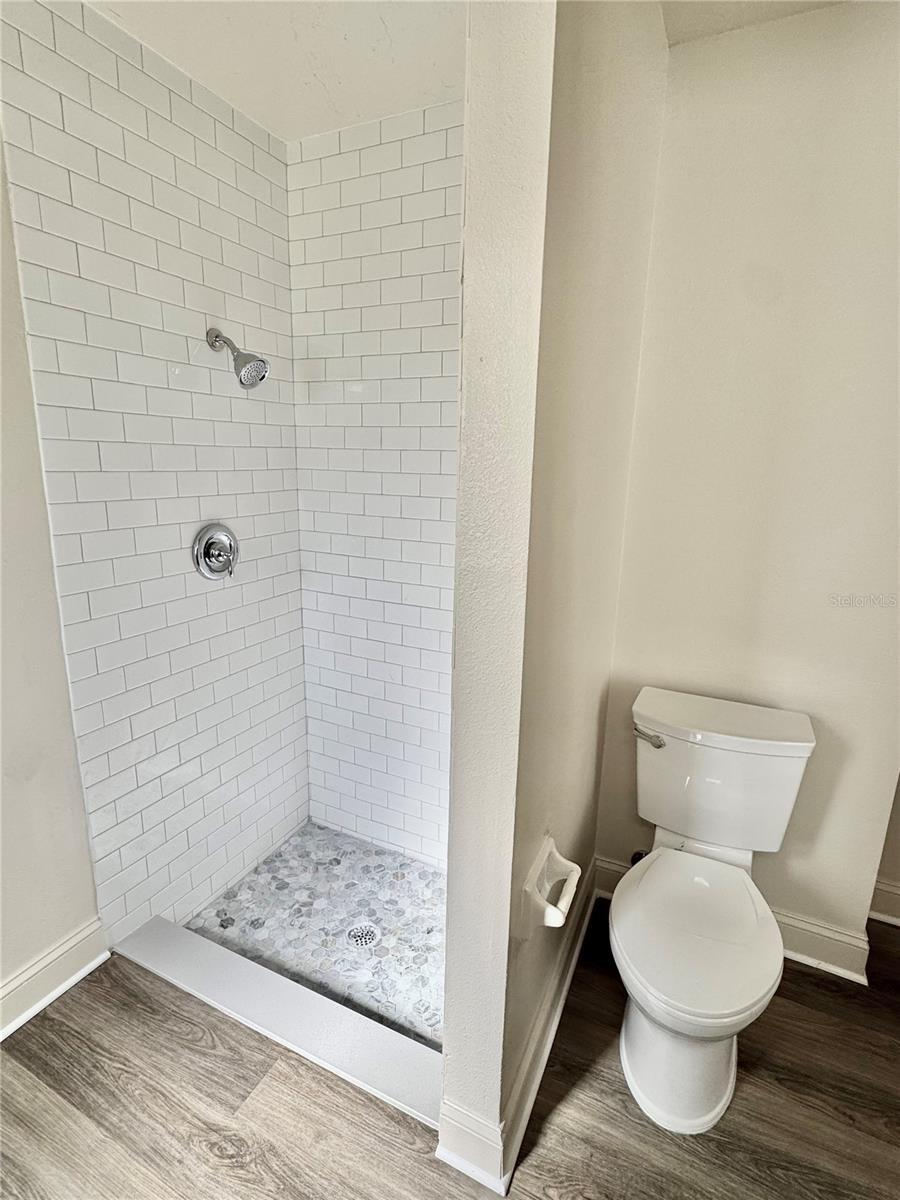 Image 27 of 42 For 6707 Carovel Avenue