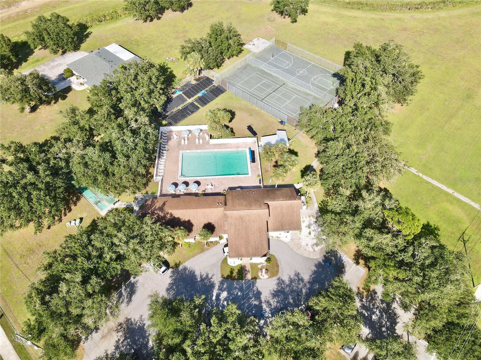 Image 33 of 42 For 6707 Carovel Avenue