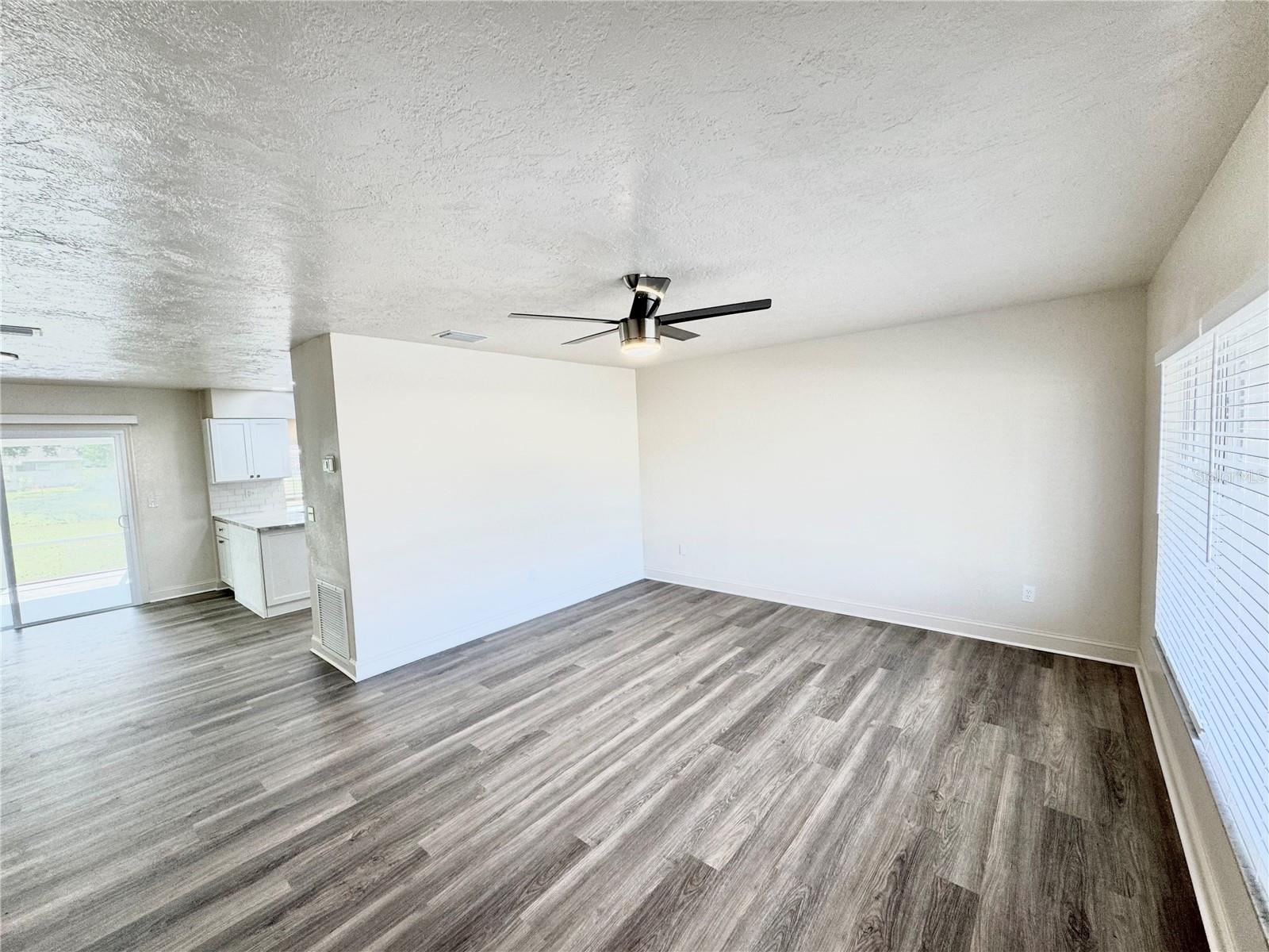 Image 4 of 42 For 6707 Carovel Avenue