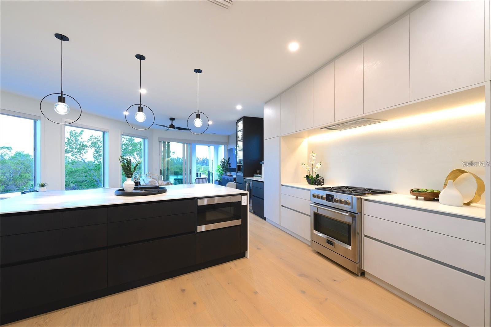 Image 32 of 58 For 1406 Tangier Way