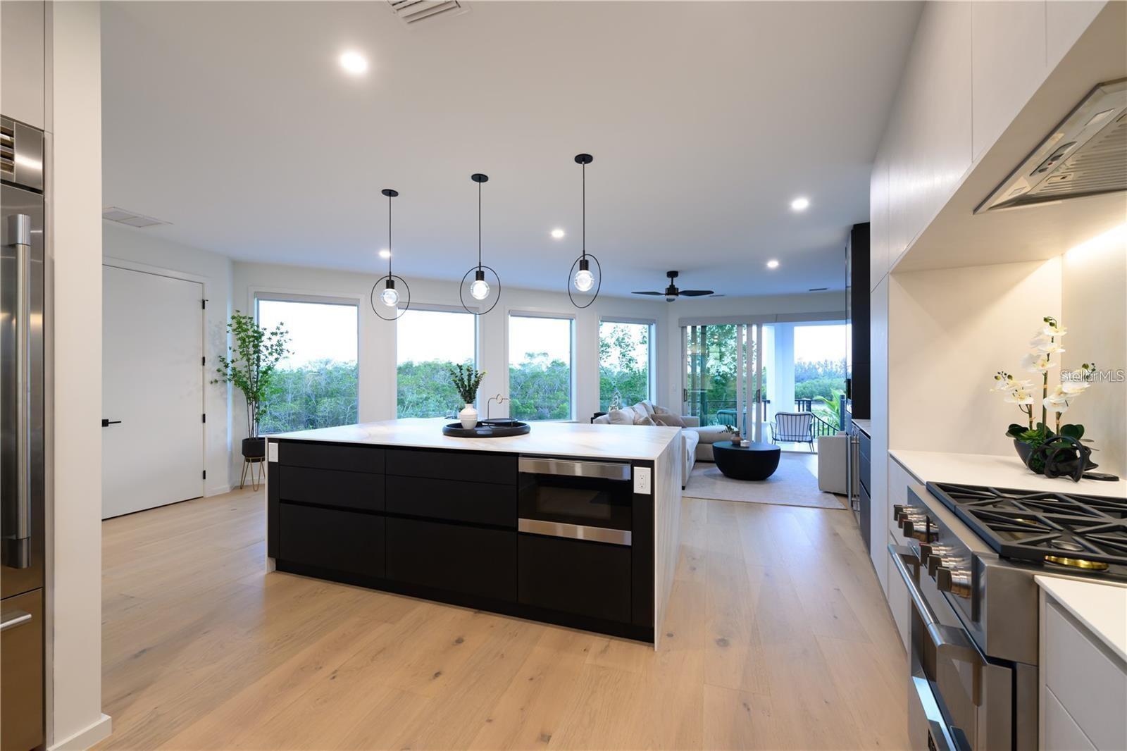 Image 33 of 58 For 1406 Tangier Way