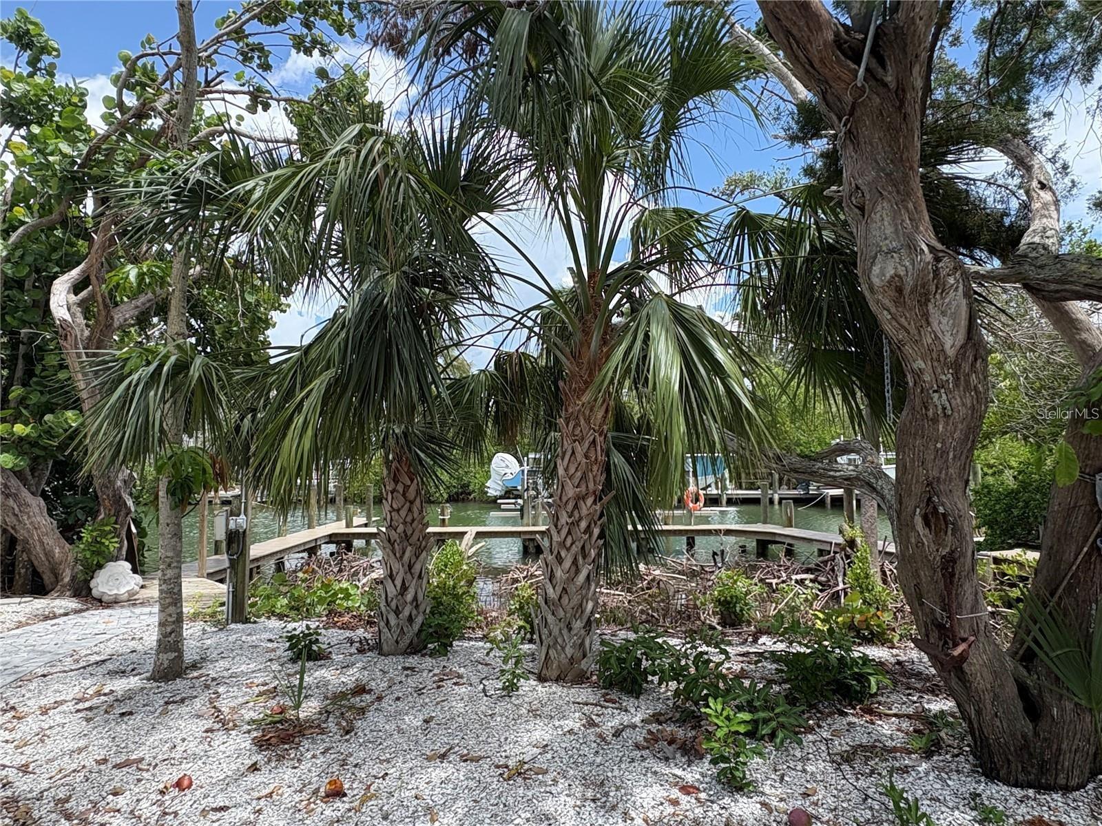 Image 18 of 23 For 3441 Gulfmead Drive