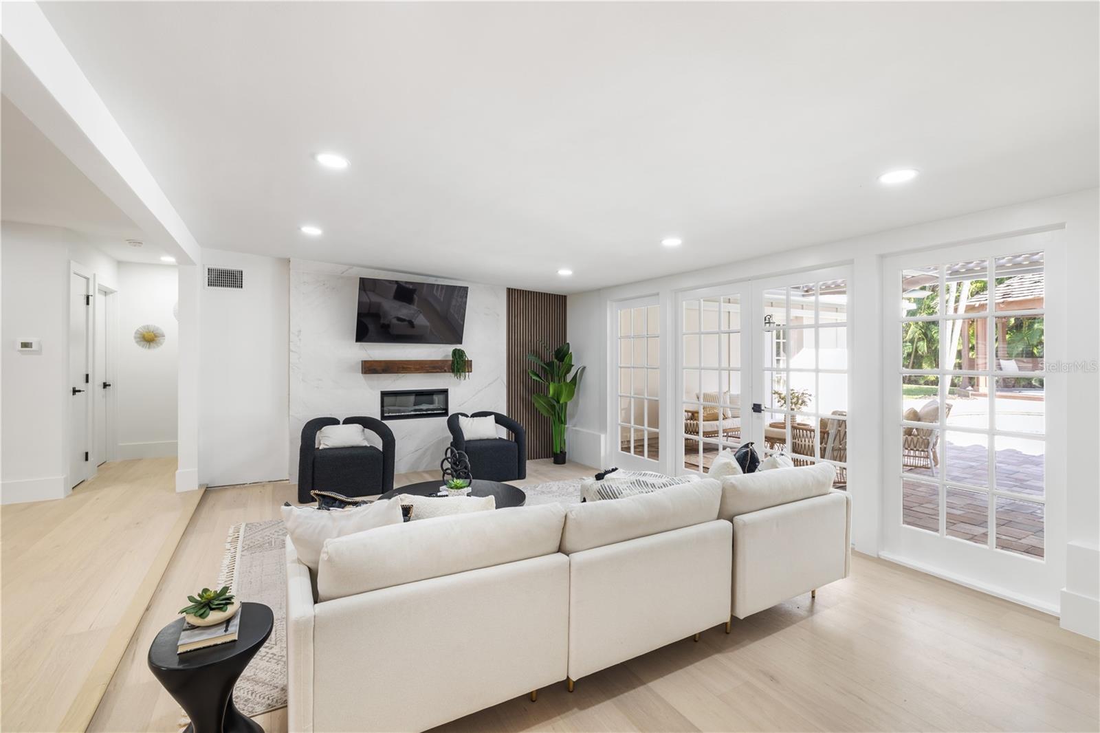 Image 25 of 72 For 3851 Tangier Terrace