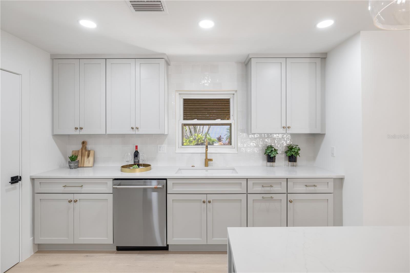 Image 30 of 72 For 3851 Tangier Terrace