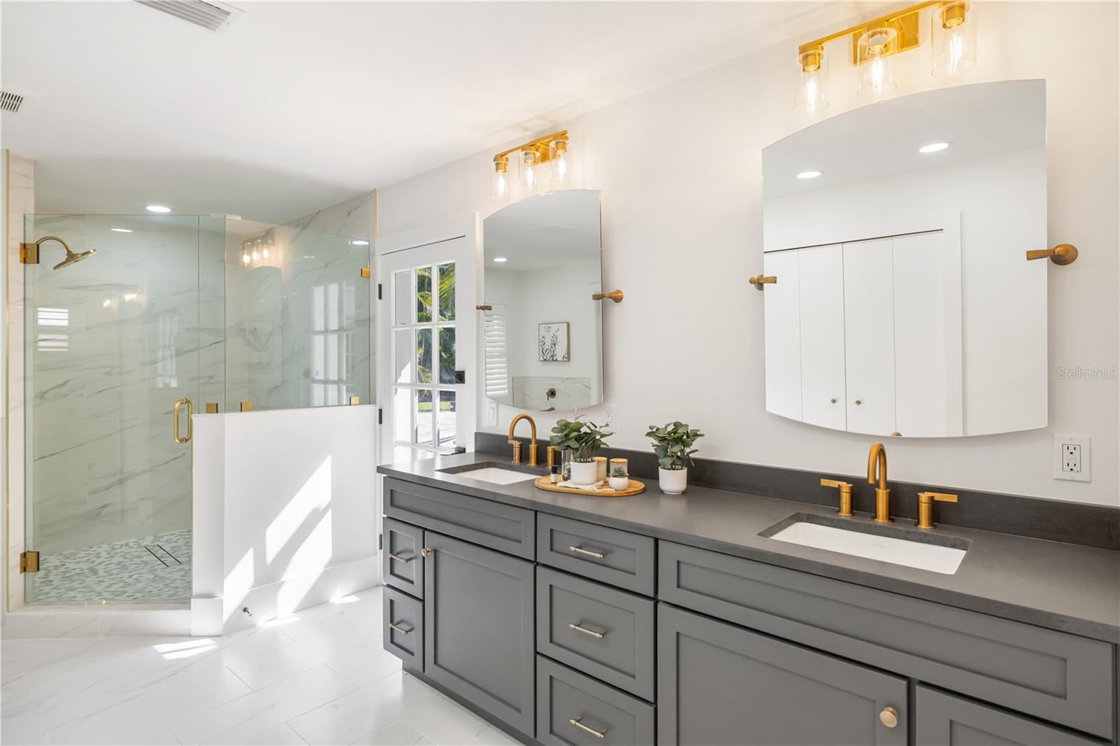 Image 41 of 72 For 3851 Tangier Terrace