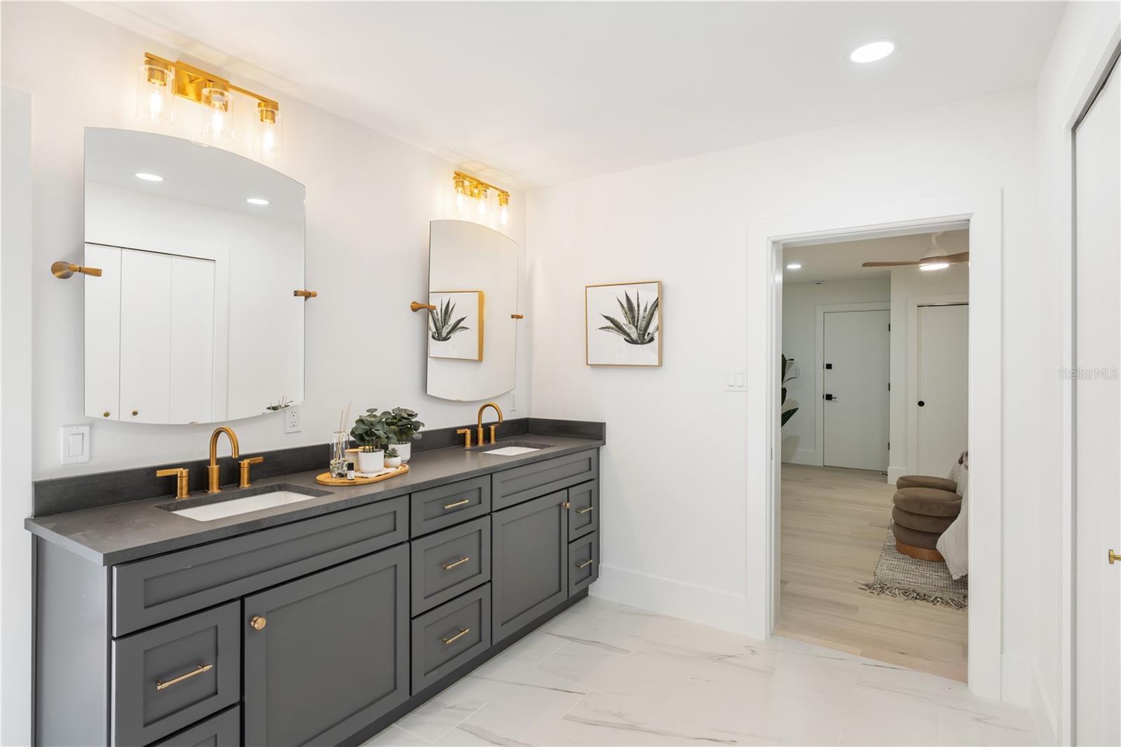 Image 42 of 72 For 3851 Tangier Terrace