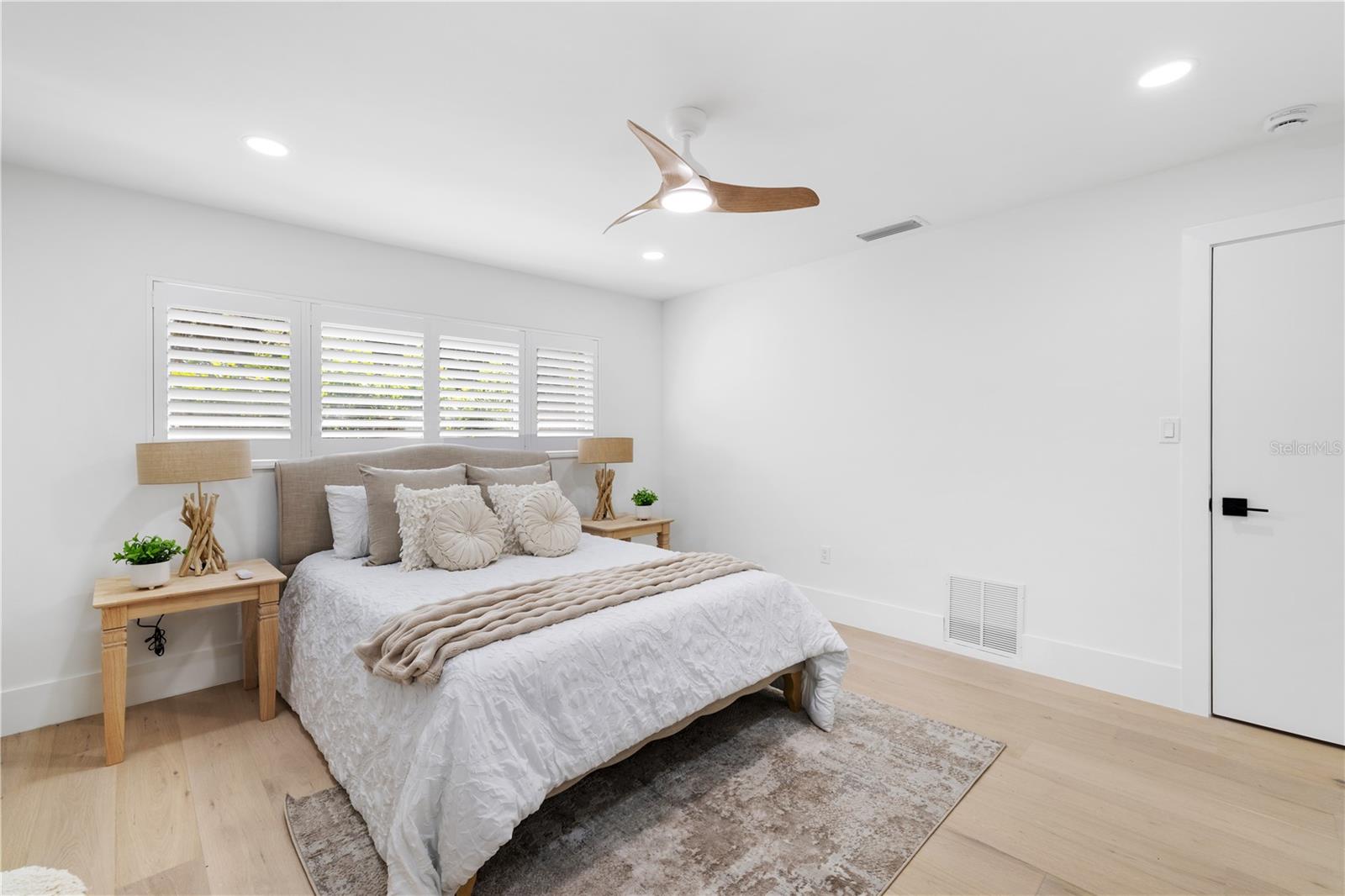 Image 54 of 72 For 3851 Tangier Terrace