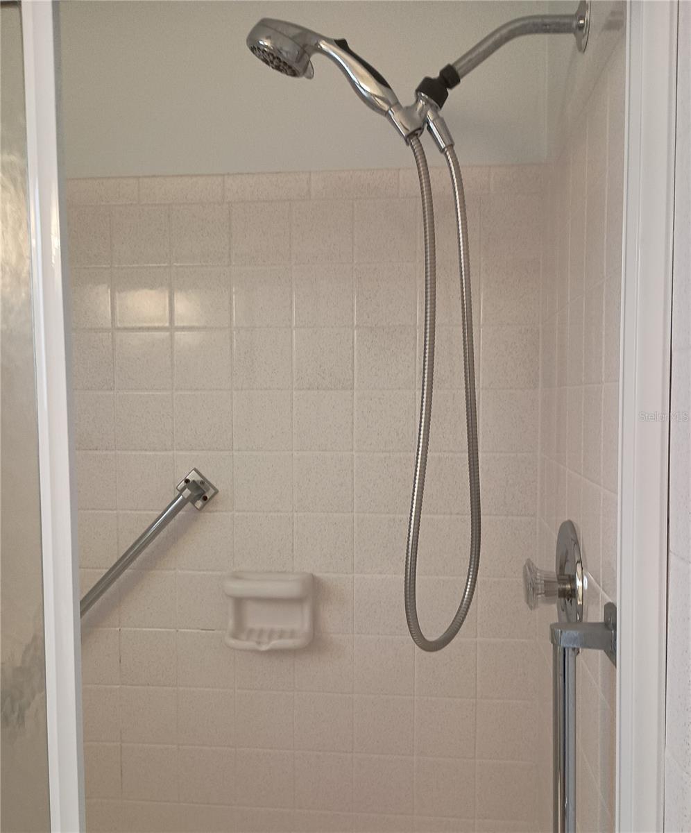 Image 18 of 30 For 5981 Hibiscus Drive