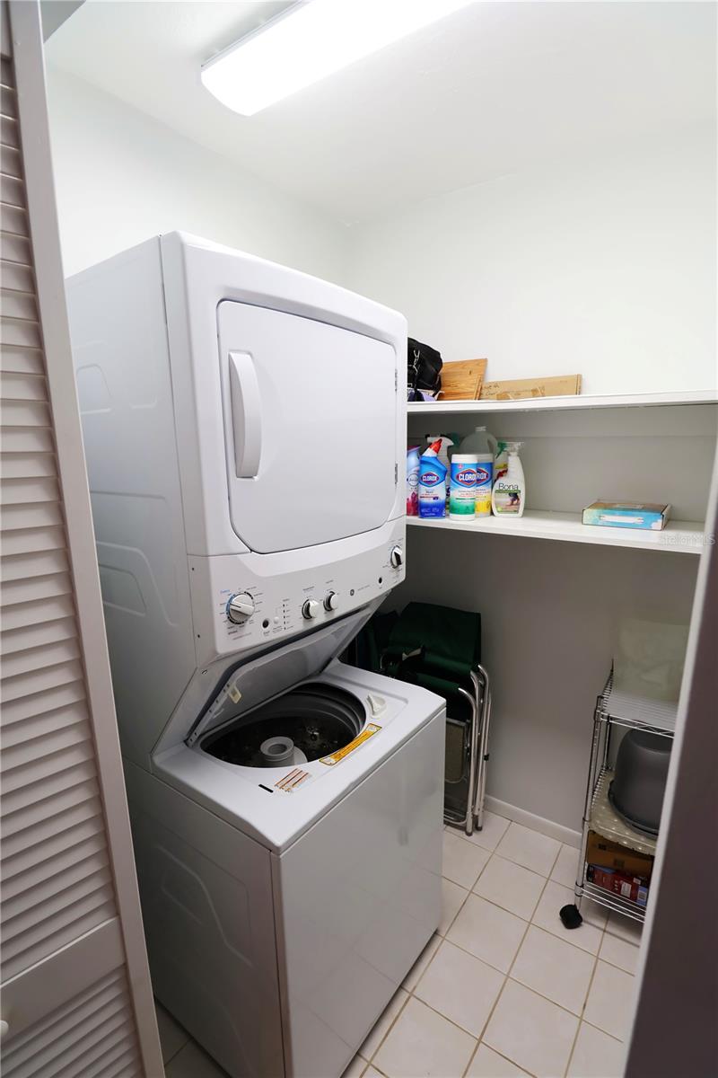 Image 19 of 30 For 5981 Hibiscus Drive