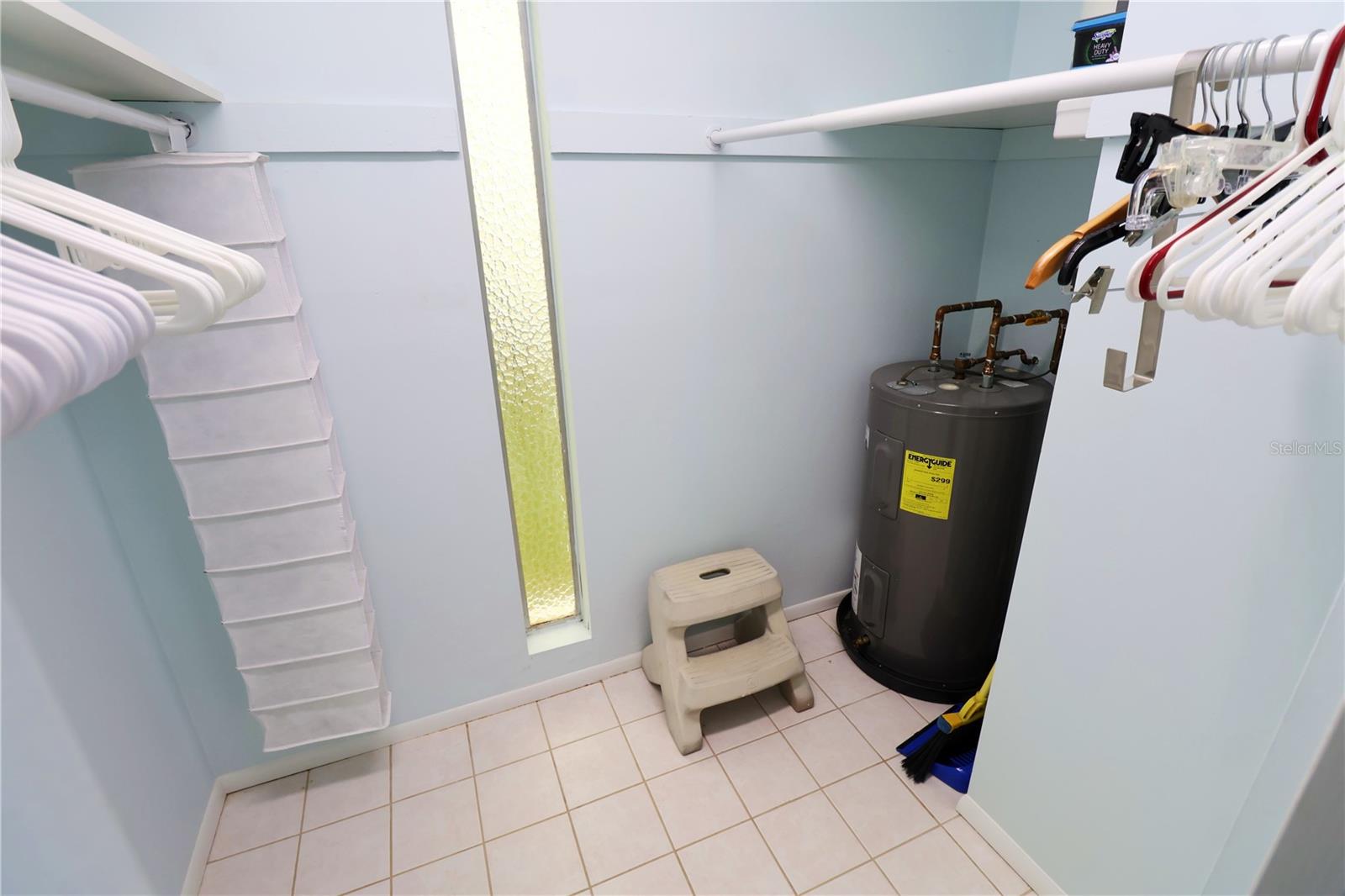 Image 22 of 30 For 5981 Hibiscus Drive