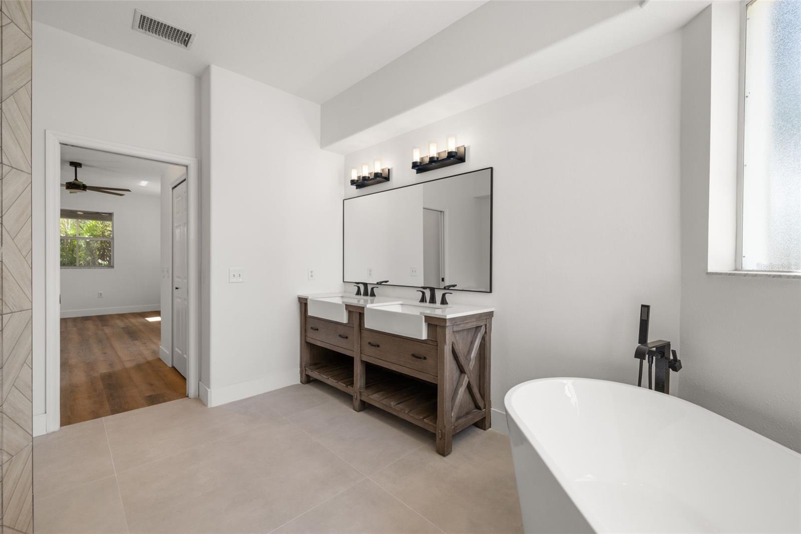 Image 11 of 38 For 3108 River Woods Drive