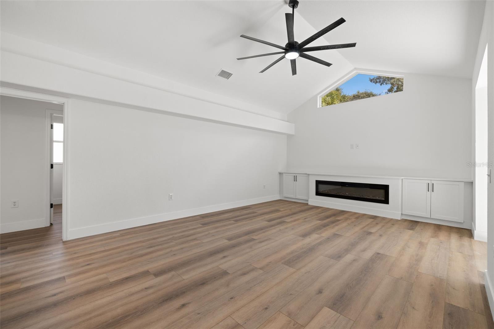 Image 16 of 38 For 3108 River Woods Drive