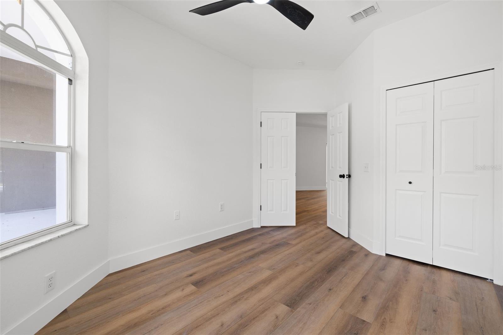 Image 19 of 38 For 3108 River Woods Drive