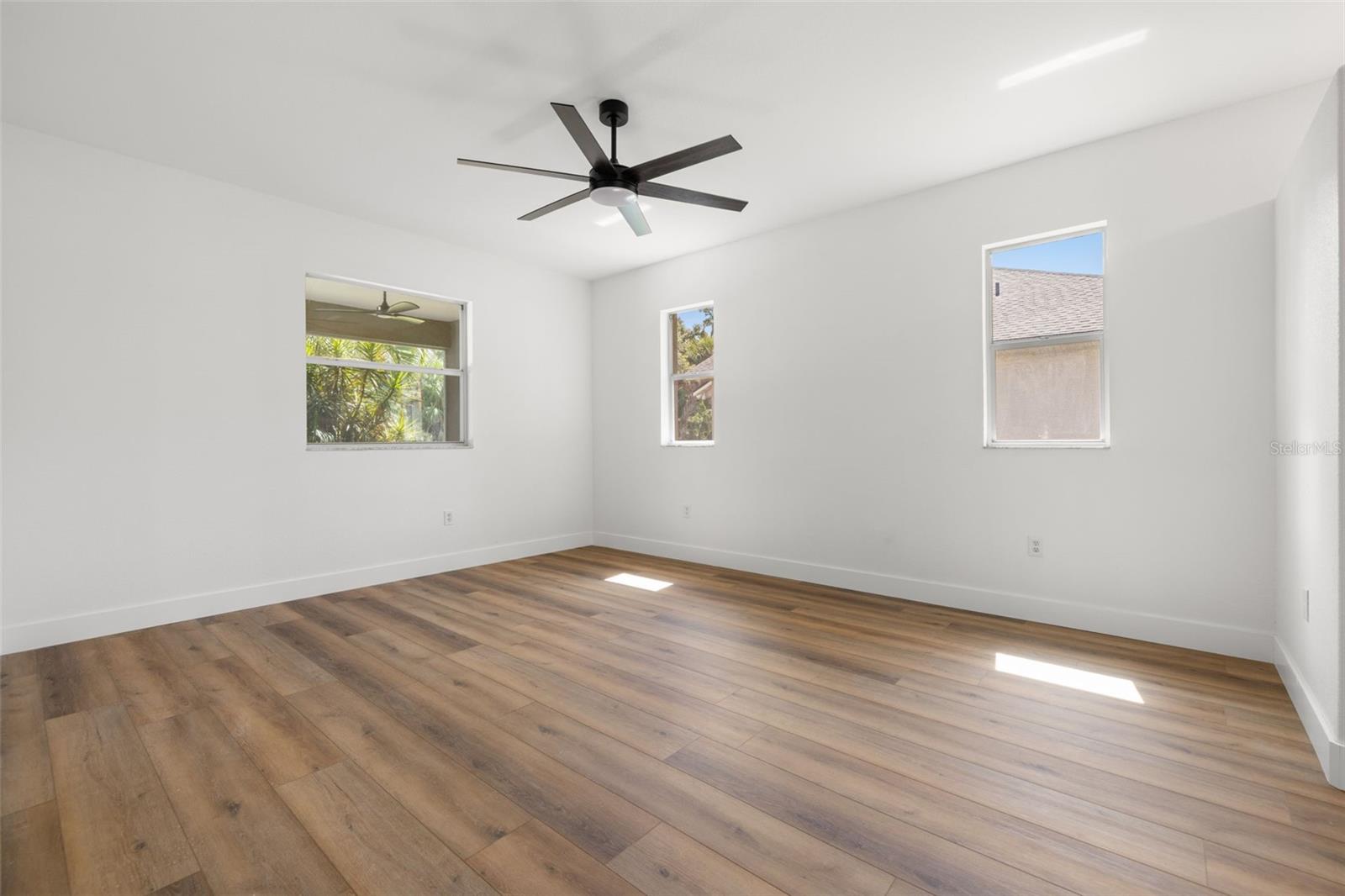 Image 20 of 38 For 3108 River Woods Drive