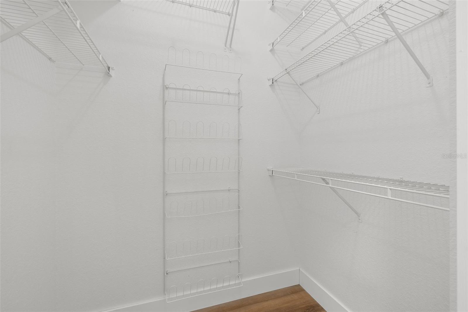 Image 23 of 38 For 3108 River Woods Drive