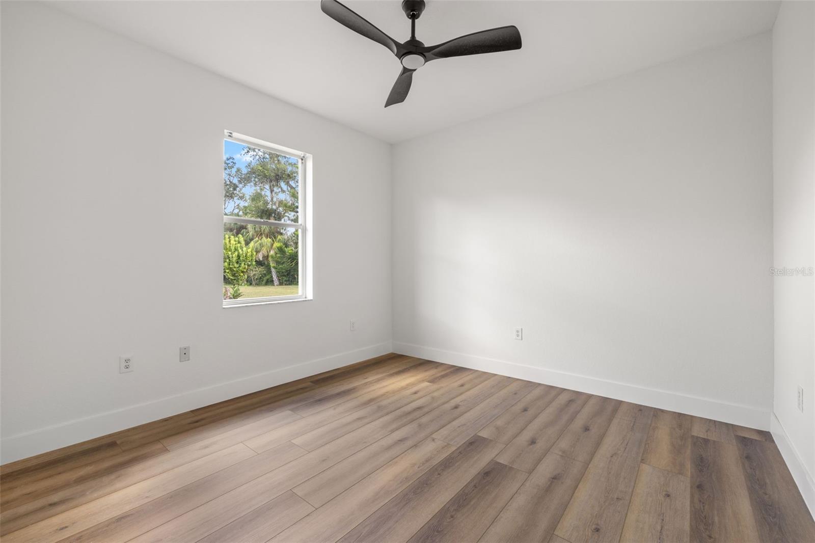 Image 24 of 38 For 3108 River Woods Drive