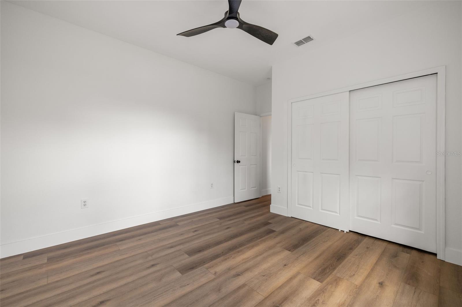 Image 26 of 38 For 3108 River Woods Drive