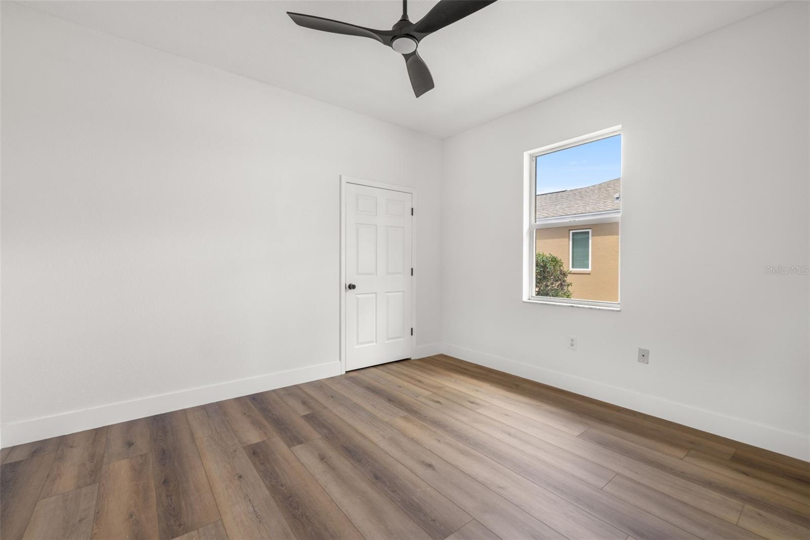 Image 29 of 38 For 3108 River Woods Drive