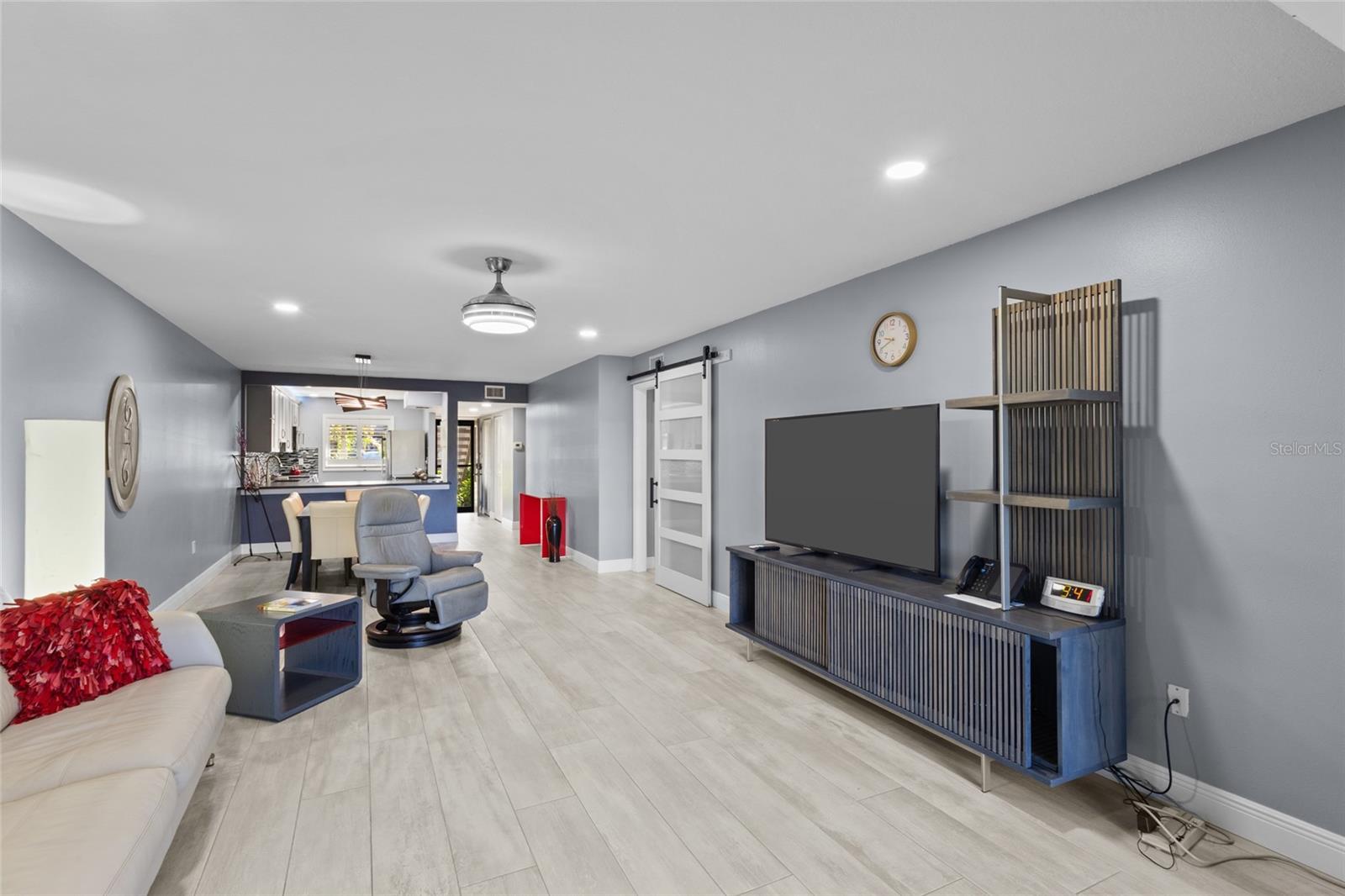 Image 10 of 38 For 1627 Boathouse Circle 127