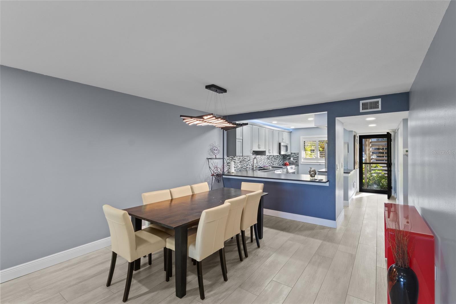 Image 13 of 38 For 1627 Boathouse Circle 127