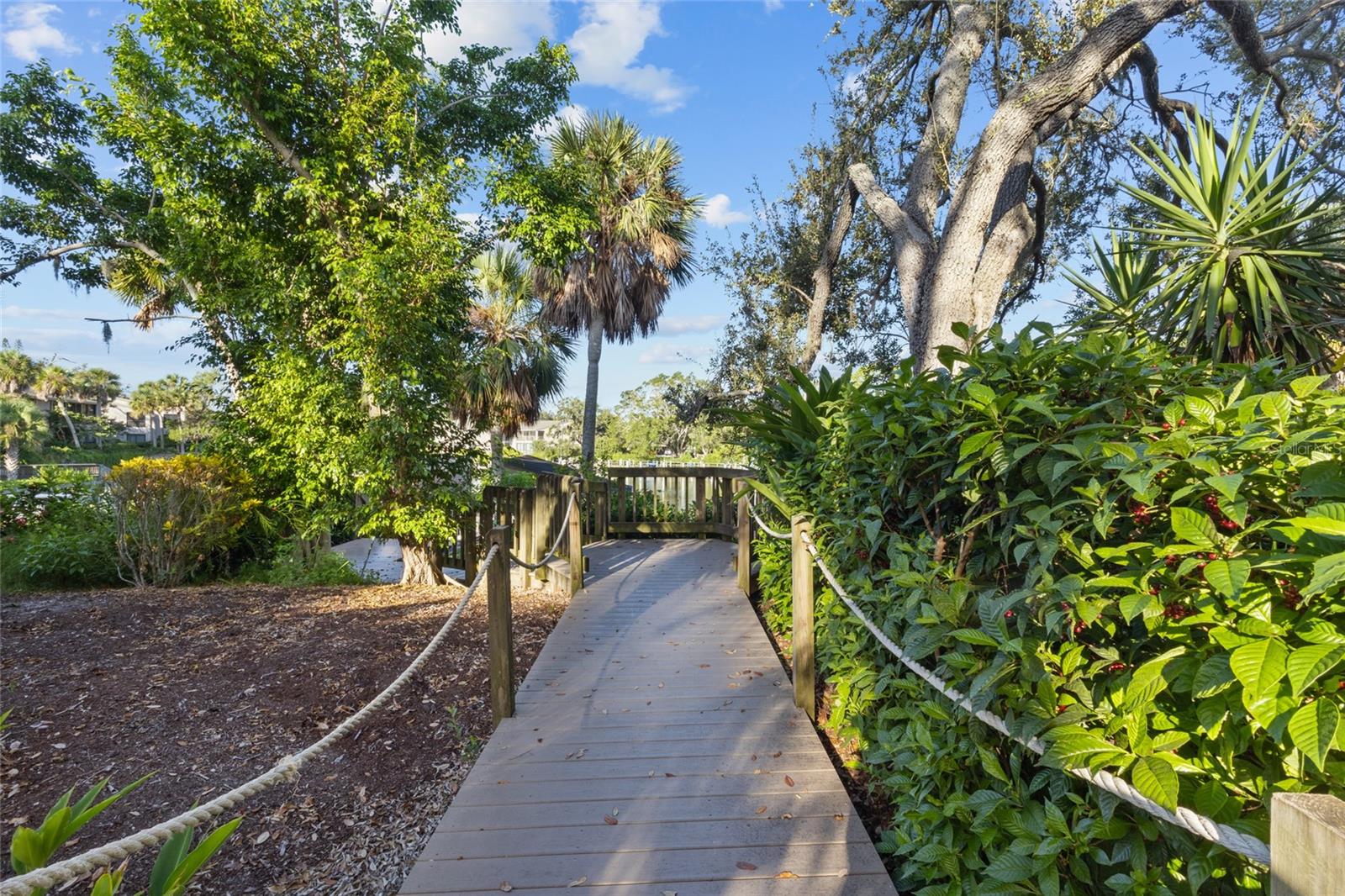 Image 25 of 38 For 1627 Boathouse Circle 127