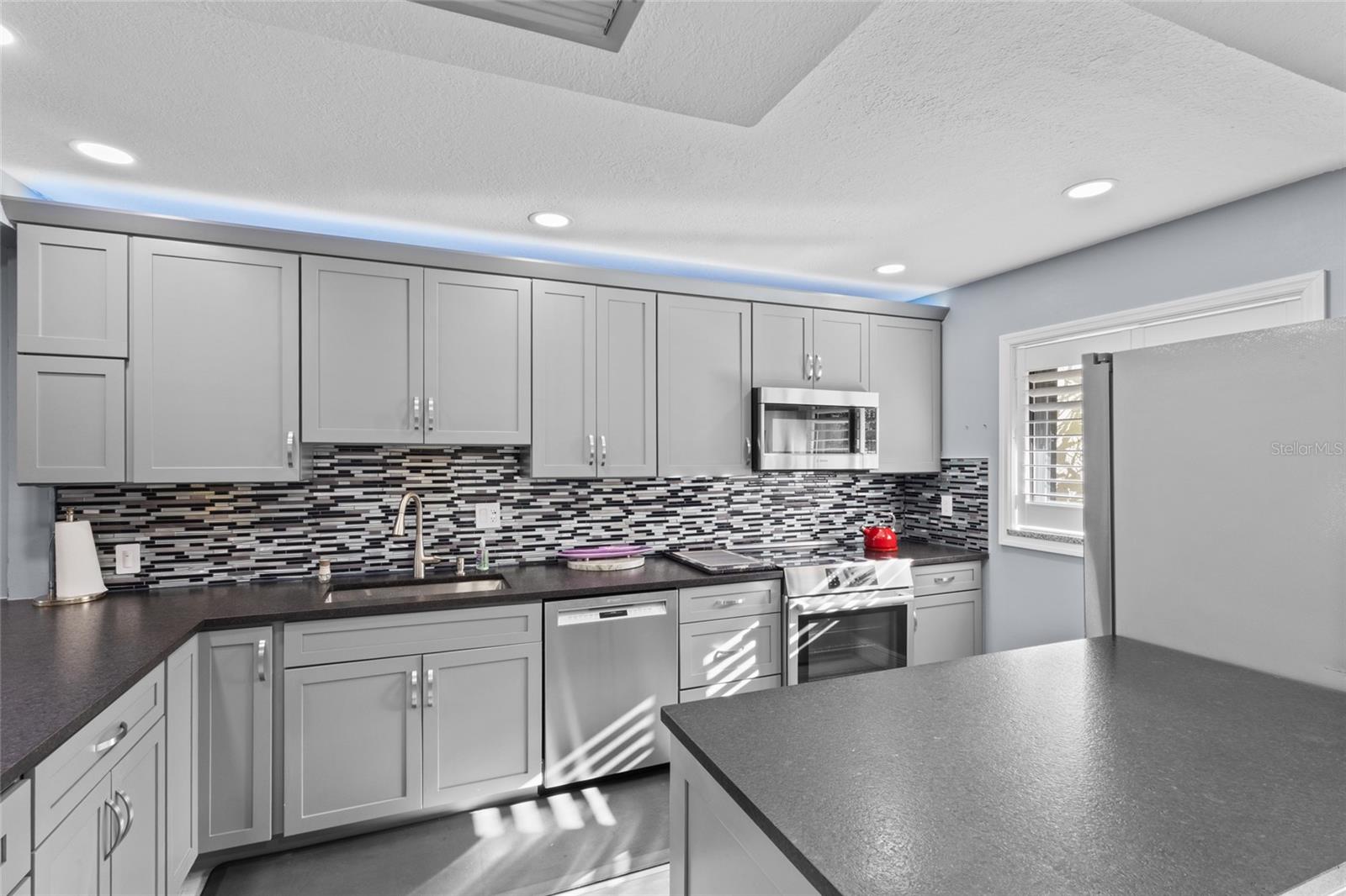 Image 9 of 38 For 1627 Boathouse Circle 127