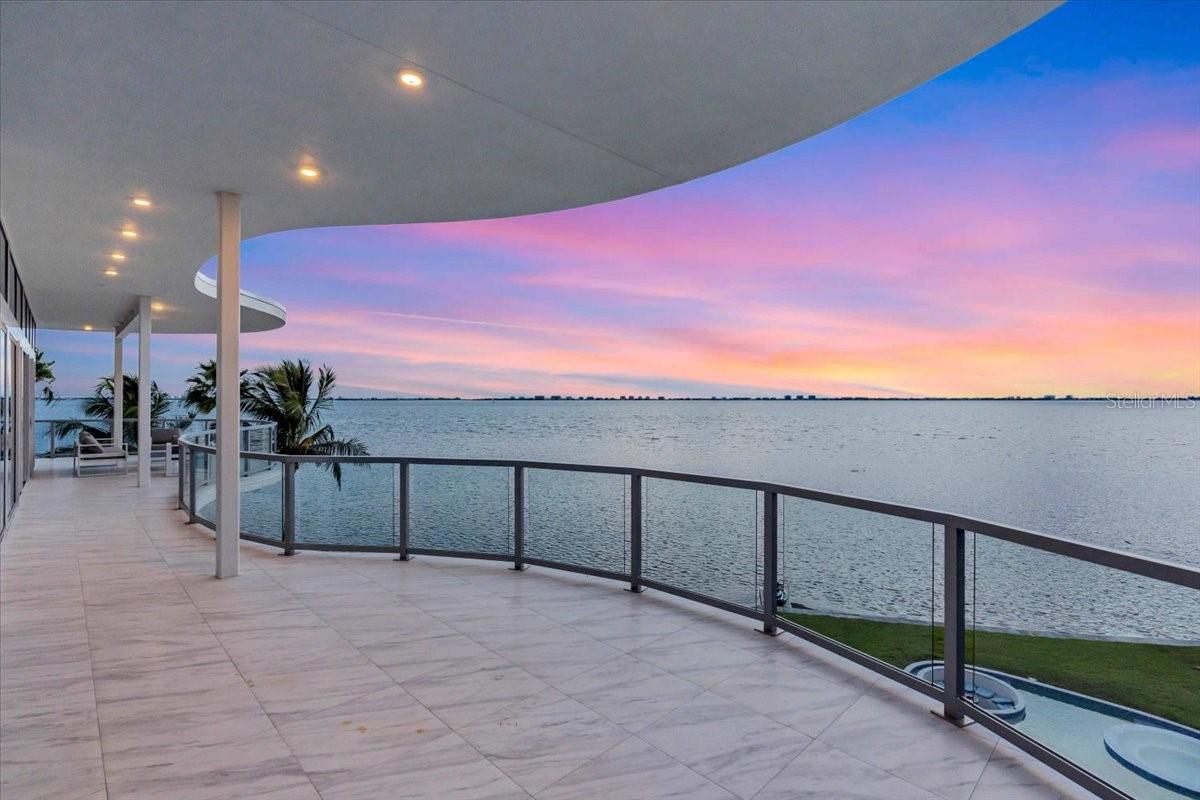 Image 7 of 59 For 4035 Bay Shore Road
