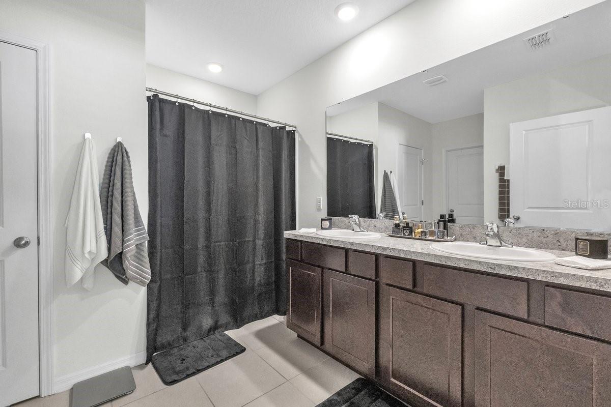 Image 28 of 67 For 2423 Mizner Bay Avenue