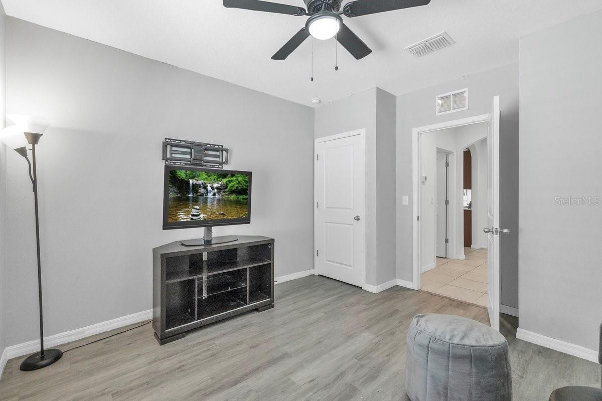 Image 41 of 67 For 2423 Mizner Bay Avenue