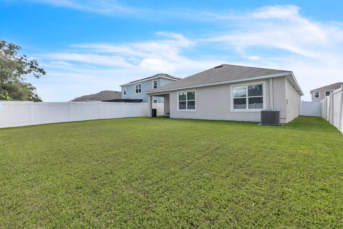 Image 54 of 67 For 2423 Mizner Bay Avenue