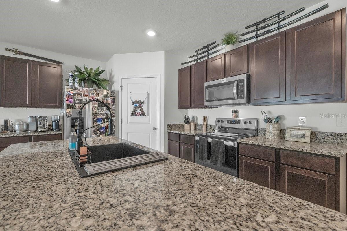 Image 9 of 67 For 2423 Mizner Bay Avenue