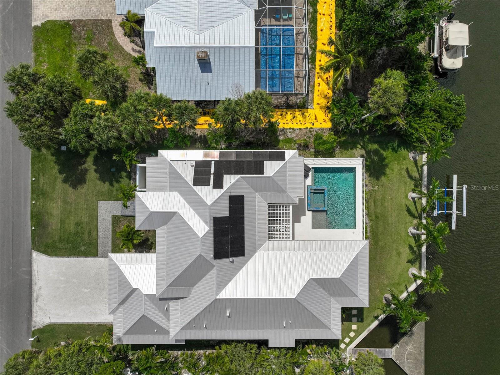 Image 2 of 67 For 5058 Windward Avenue