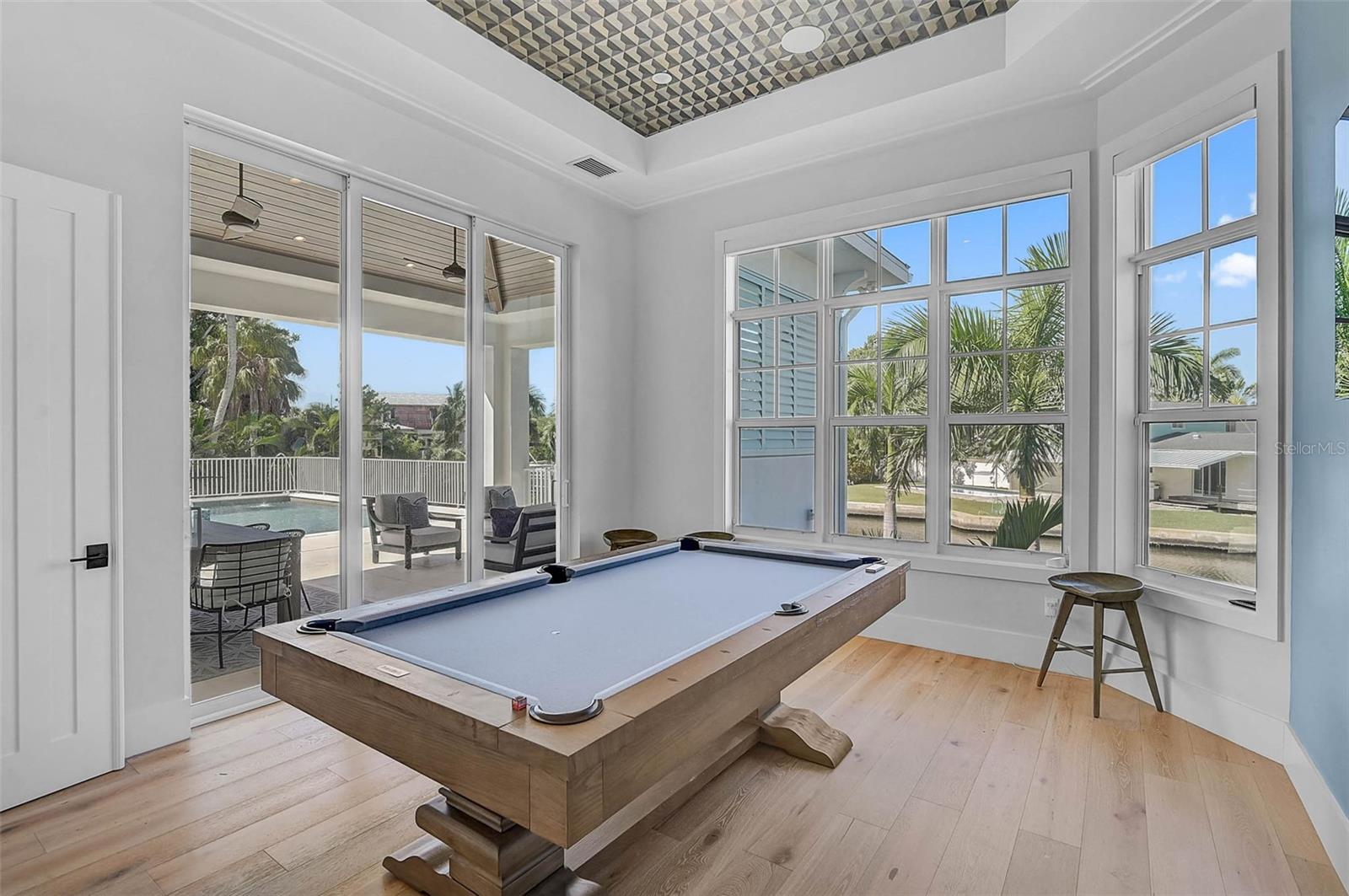 Image 35 of 67 For 5058 Windward Avenue