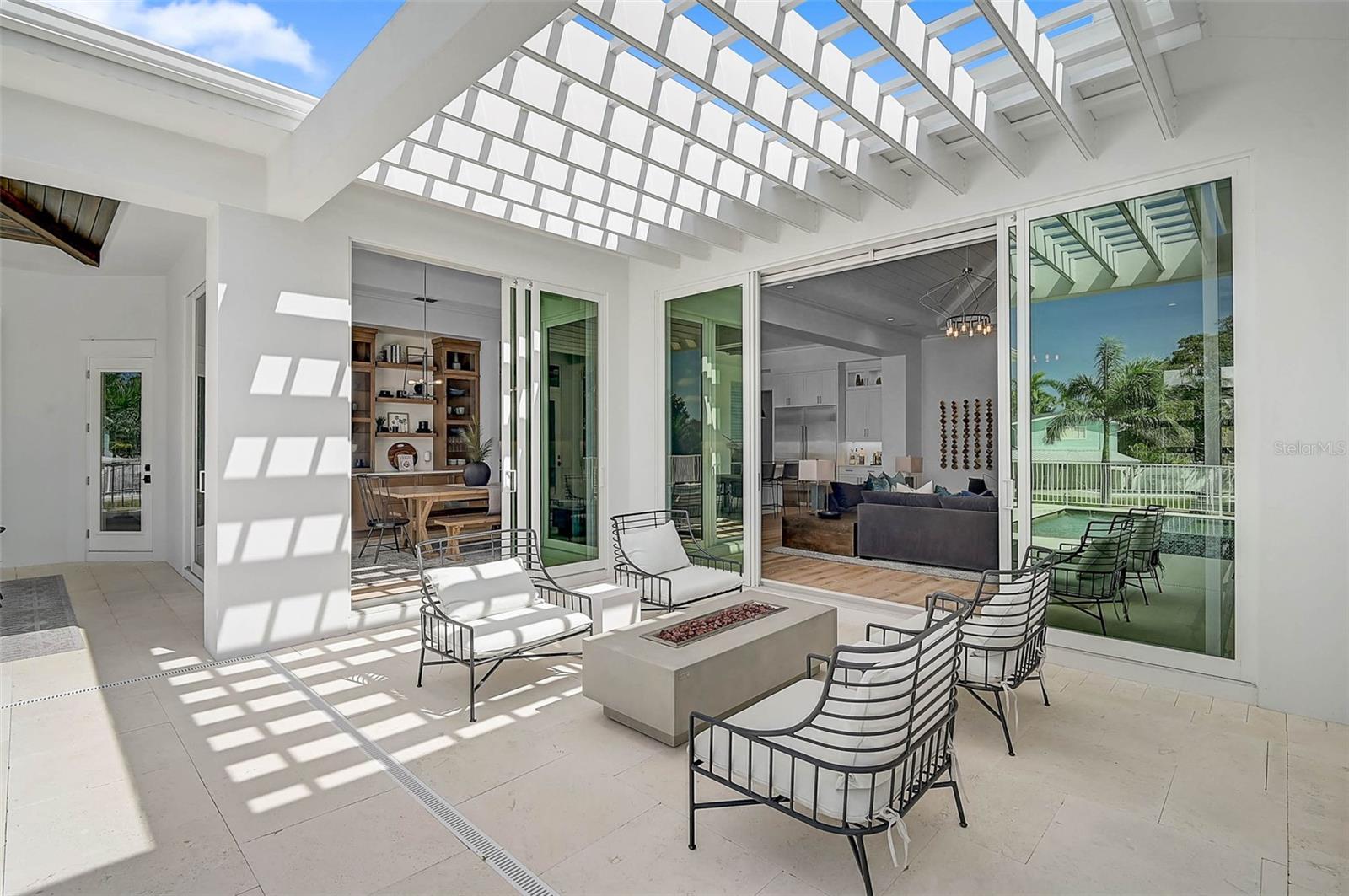 Image 39 of 67 For 5058 Windward Avenue