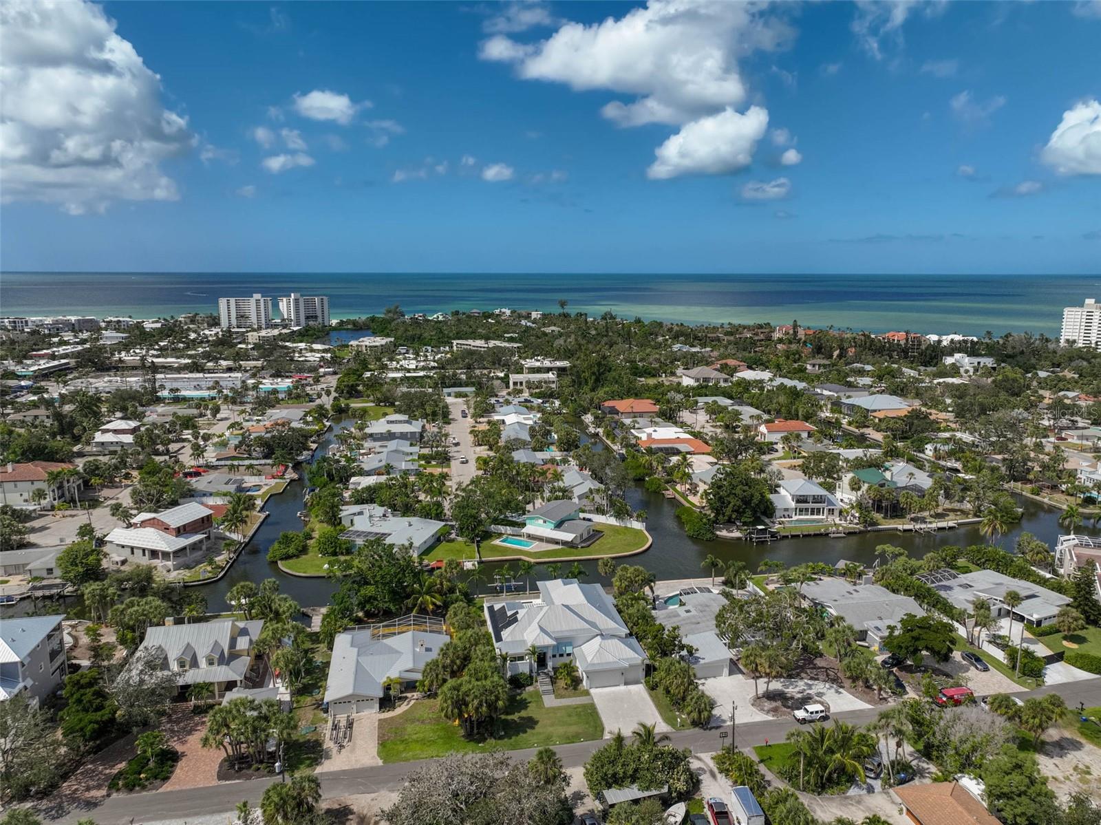 Image 58 of 67 For 5058 Windward Avenue