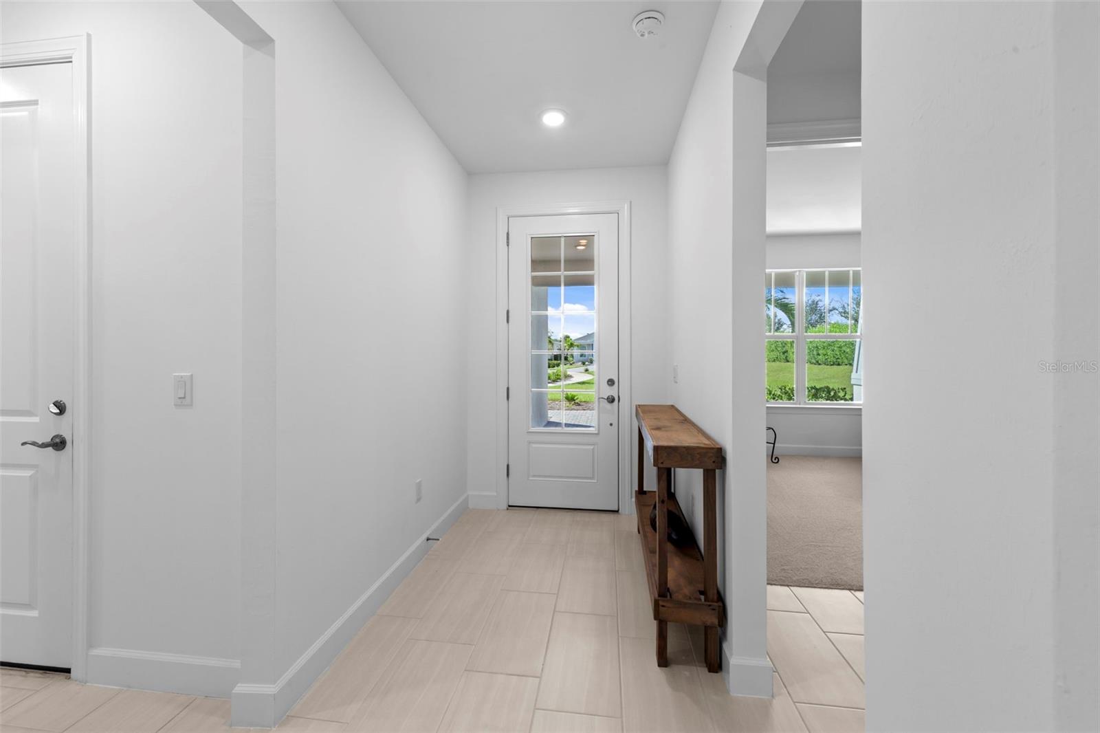 Image 10 of 45 For 42051 Edgewater Drive